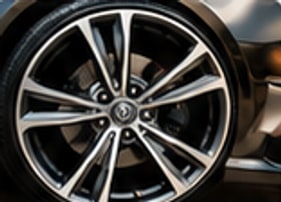 Clean detailed vehicle wheel and tire